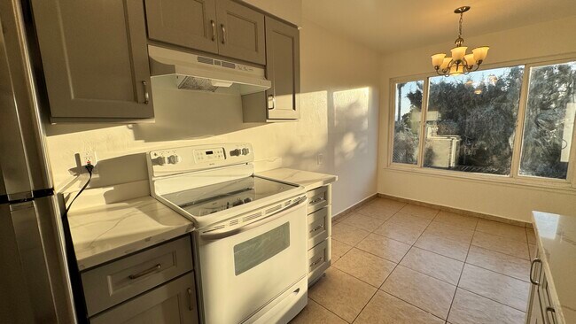 35493 Newark Blvd, Unit Apartment#D in Newark, CA - Building Photo - Building Photo