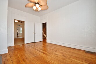121 S 16th St, Unit 2 in Pittsburgh, PA - Building Photo - Building Photo