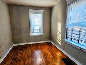 638 Van Brunt Blvd in Kansas City, MO - Building Photo - Building Photo