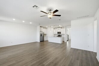 413 Doodle Ln in Hutto, TX - Building Photo - Building Photo