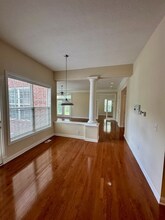 7190 Fernridge Dr in New Albany, OH - Building Photo - Building Photo