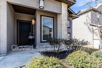 5530 Pin Pt in San Antonio, TX - Building Photo - Building Photo