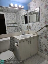 3027 Swansea Crescent in Deerfield Beach, FL - Foto de edificio - Building Photo