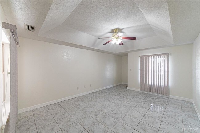 8 Mynah Ave in McAllen, TX - Building Photo - Building Photo