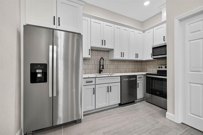 5310 Dartmouth Ave N in St. Petersburg, FL - Building Photo - Building Photo