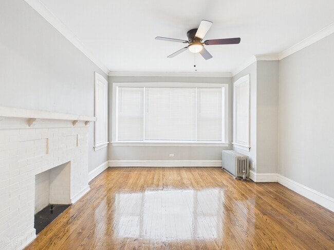 7631 S Cornell Ave in Chicago, IL - Building Photo - Building Photo