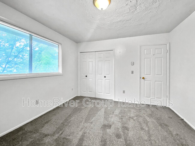 1260 S Blvd in Idaho Falls, ID - Building Photo - Building Photo