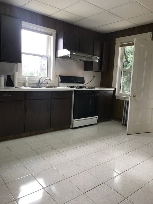 25 Greylock Rd in Boston, MA - Building Photo - Building Photo