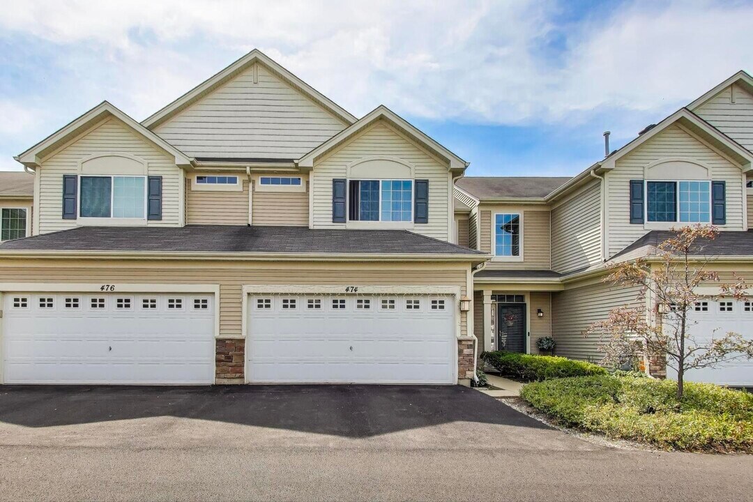 474 S Jade Ln in Round Lake, IL - Building Photo