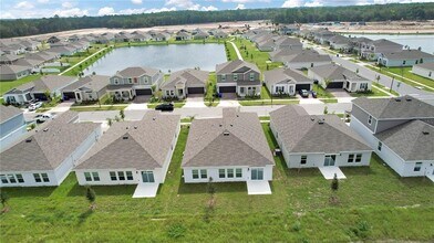 4951 Worchester Dr in Kissimmee, FL - Foto de edificio - Building Photo
