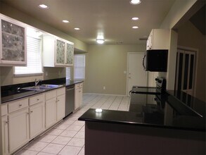 7834 S 72nd E Ave in Tulsa, OK - Building Photo - Building Photo