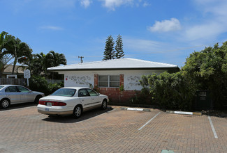 Lazy Manor Apartments in Fort Lauderdale, FL - Building Photo - Building Photo