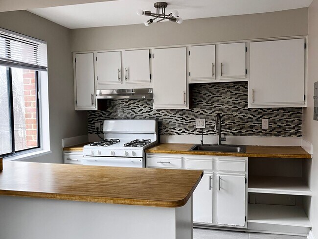 4717 1st St SW in Washington, DC - Building Photo - Building Photo
