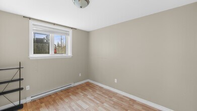 71 Viscount St in St John's, NL - Building Photo - Building Photo