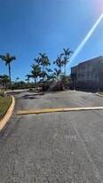 5122 NW 79th Ave in Doral, FL - Building Photo