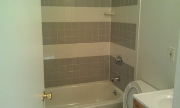 195 George St, Unit 1st F in New Brunswick, NJ - Foto de edificio - Building Photo