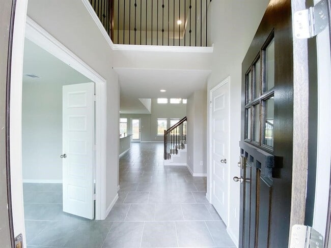 9219 Downing St in Richmond, TX - Foto de edificio - Building Photo