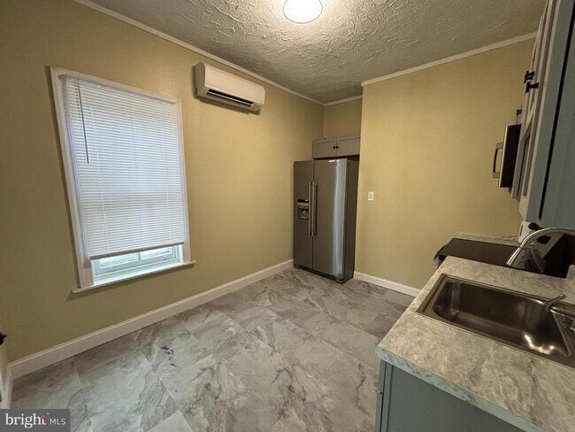 130 E 4th St in Pottstown, PA - Building Photo - Building Photo