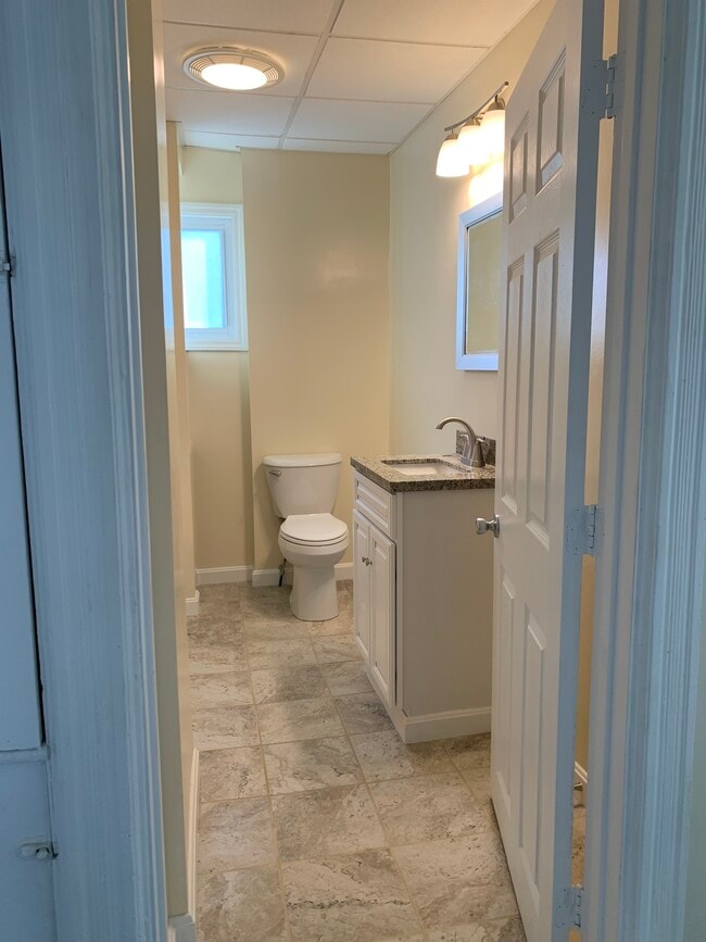 73 Gooding St, Unit 1st Floor in Pawtucket, RI - Building Photo - Building Photo