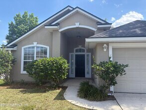 2821 Cross Creek Dr in Green Cove Springs, FL - Building Photo - Building Photo