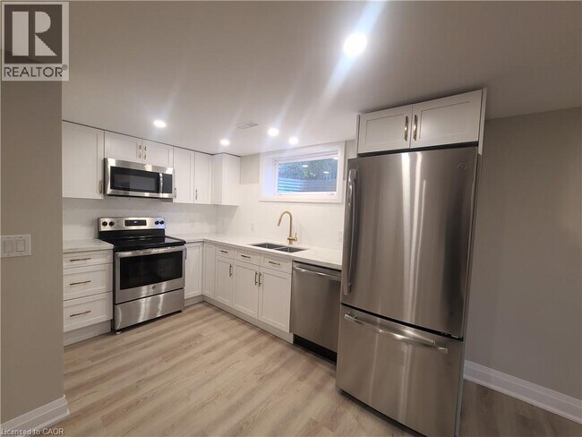 property at 10 Sherwood Rise