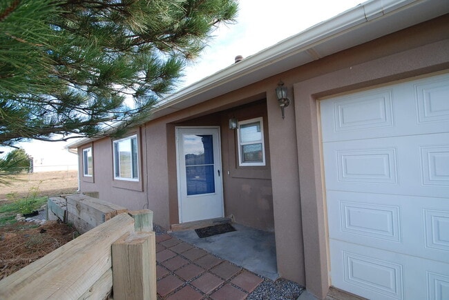 4 Rainbow Rd in Edgewood, NM - Building Photo - Building Photo