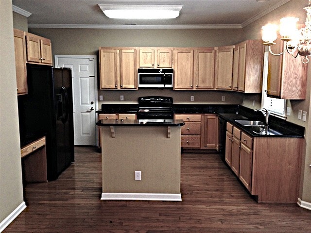 2738 Seastrand Ln in Mount Pleasant, SC - Building Photo - Building Photo