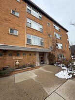 7400 N Sheridan Rd in Chicago, IL - Building Photo