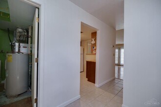 42 Apple Ln in Cincinnati, OH - Building Photo - Building Photo