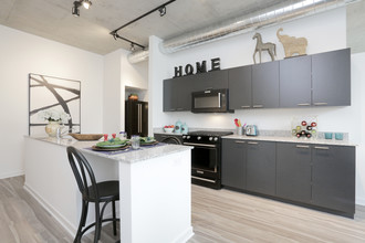 1819 Lofts in Chicago, IL - Foto de edificio - Interior Photo