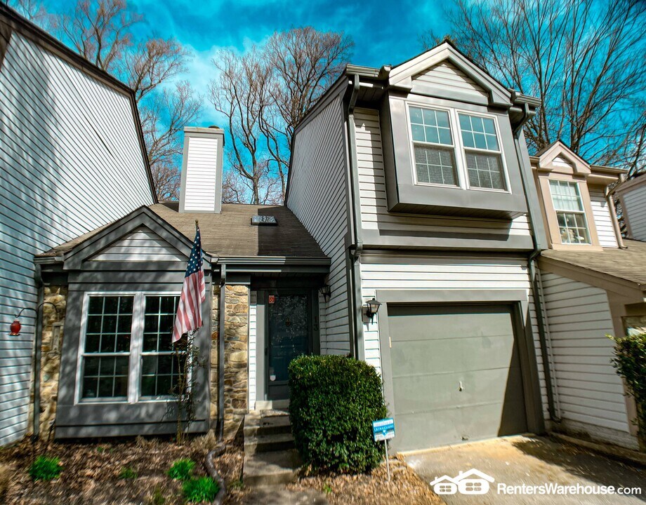13 Tivoli Lake Ct in Silver Spring, MD - Building Photo