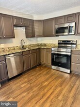 102 Essex St in Stafford, VA - Building Photo - Building Photo