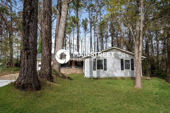 property at 1824 Merry Oak Rd SW