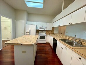 9605 Norchester Cir in Tampa, FL - Building Photo - Building Photo