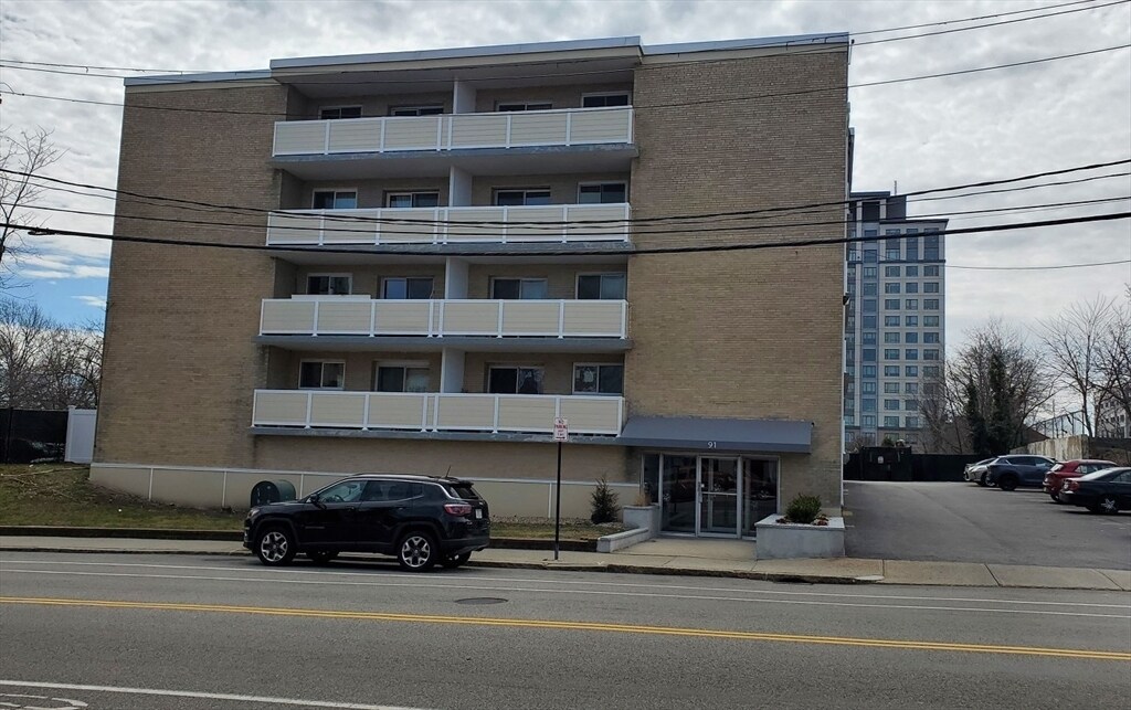 91 Washington St in Quincy, MA - Building Photo