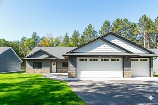 11567 Forestview Dr in Baxter, MN - Building Photo