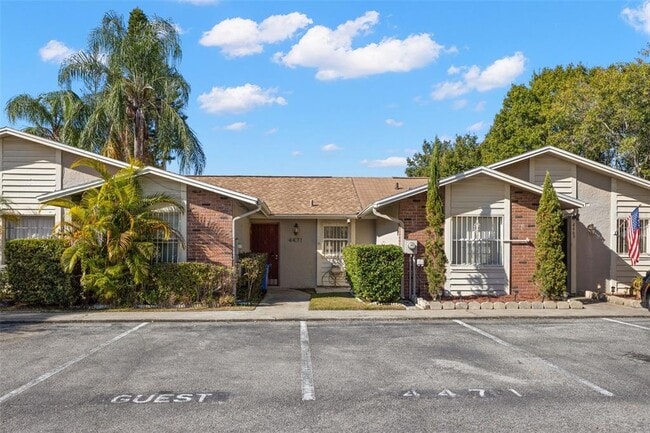 4471 W Humphrey St in Tampa, FL - Building Photo - Building Photo