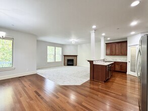 11347 NW Kimble Ct in Portland, OR - Building Photo - Building Photo