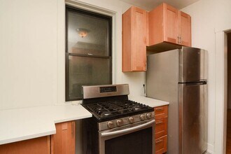 3527 N Broadway St, Unit M05B in Chicago, IL - Building Photo - Building Photo