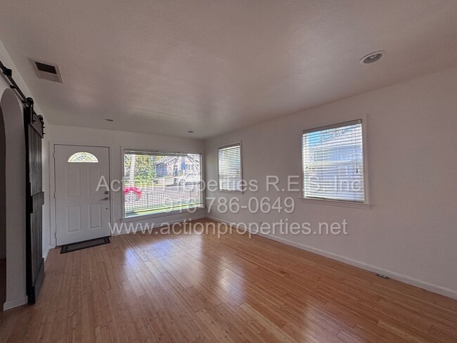 515 Oak St in Roseville, CA - Building Photo - Building Photo