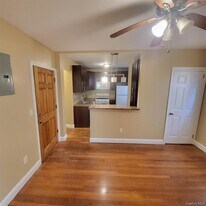 607 S 5th Ave, Unit 2nd Flr Duplex in Mount Vernon, NY - Building Photo