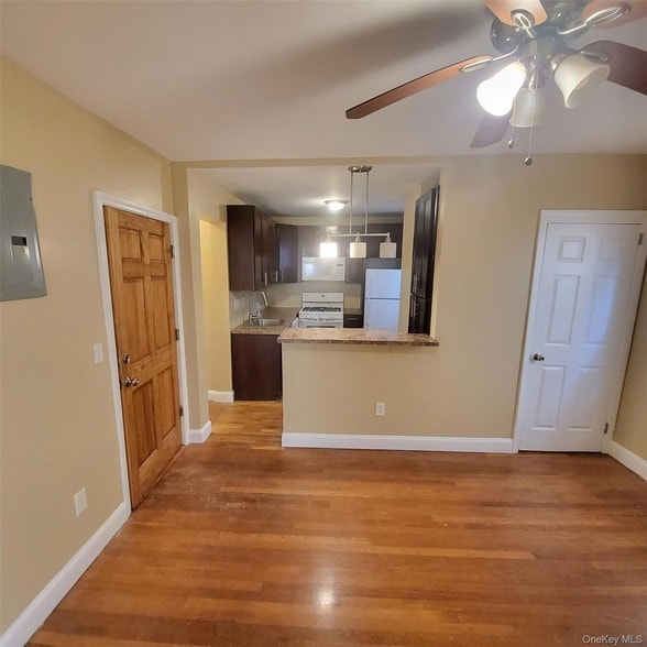 property at 607 S 5th Ave