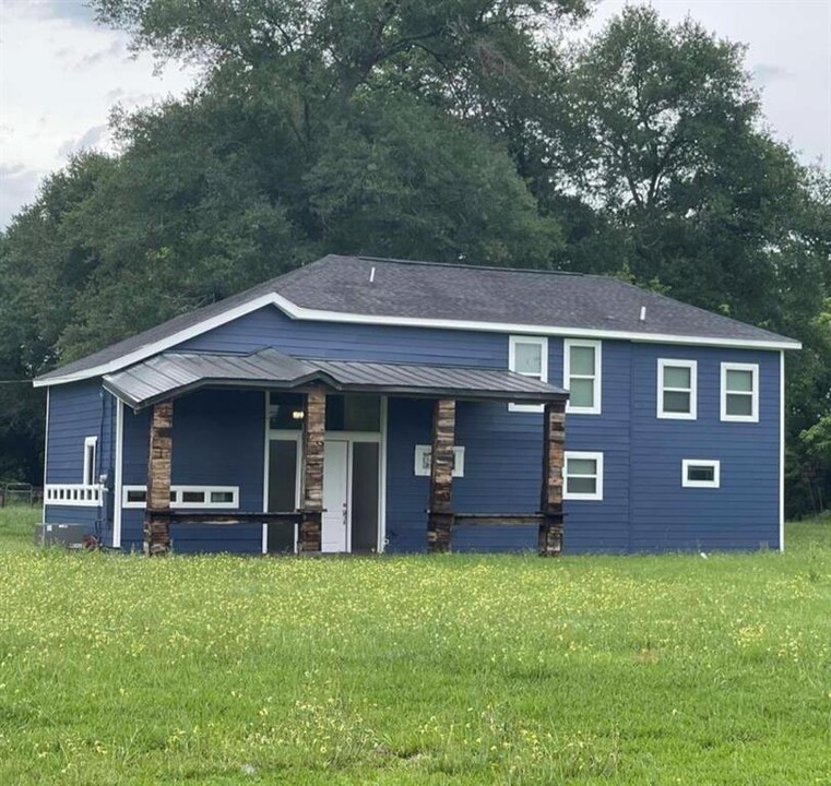 10405 Gulf Meadows Dr in Houston, TX - Building Photo