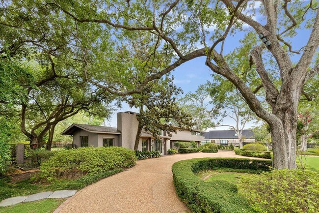 626 Rocky River Rd in Houston, TX - Building Photo - Building Photo