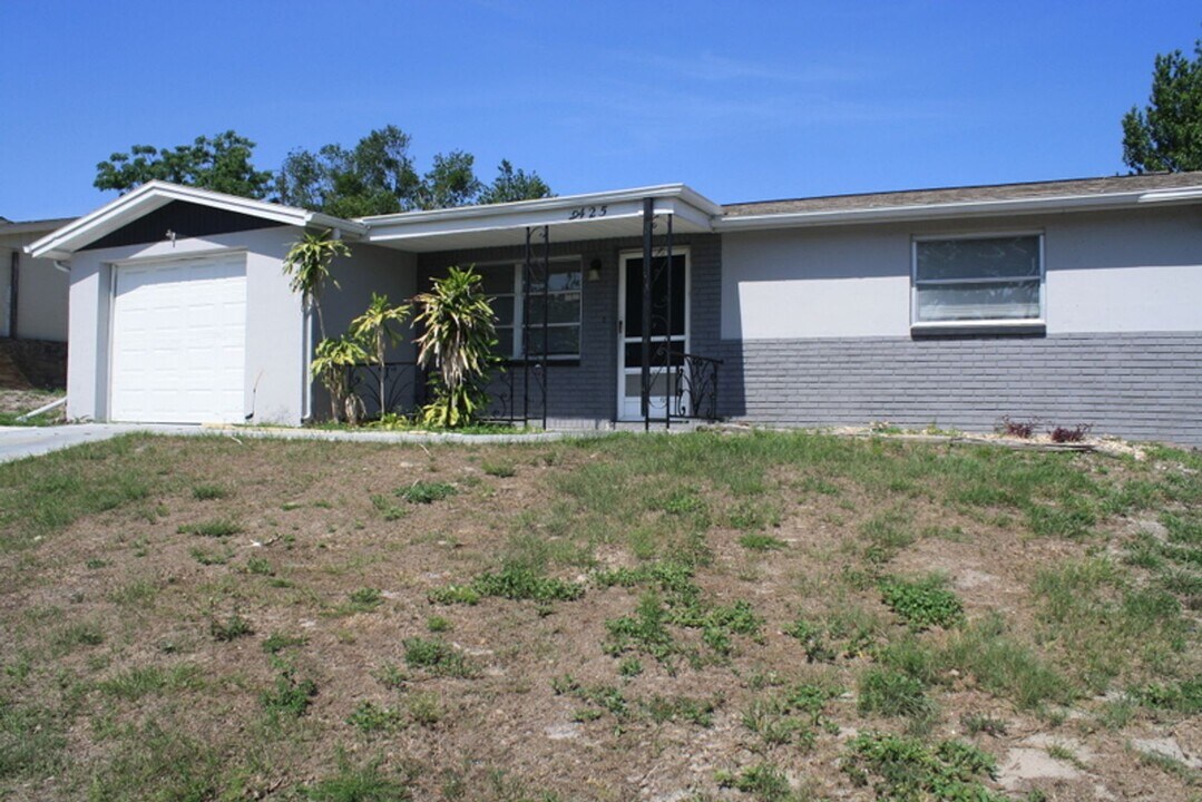 9425 Rainbow Ln in Port Richey, FL - Building Photo