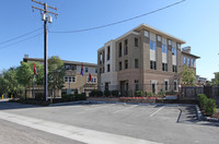 The Gables of Whittier in Whittier, CA - Foto de edificio - Building Photo