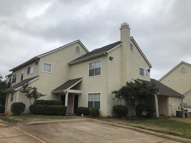 Cottages At Gateway Parkway in Marble Falls, TX - Building Photo - Building Photo