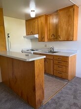 Coral Manor Apartments in Napa, CA - Building Photo - Building Photo