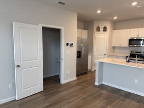 10648 Waterfield Rd in Jacksonville, FL - Building Photo - Building Photo
