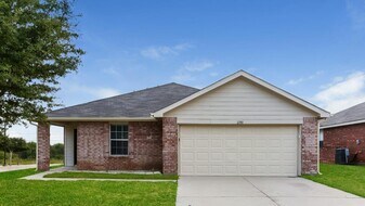 12004 Shine Ave in Rhome, TX - Building Photo